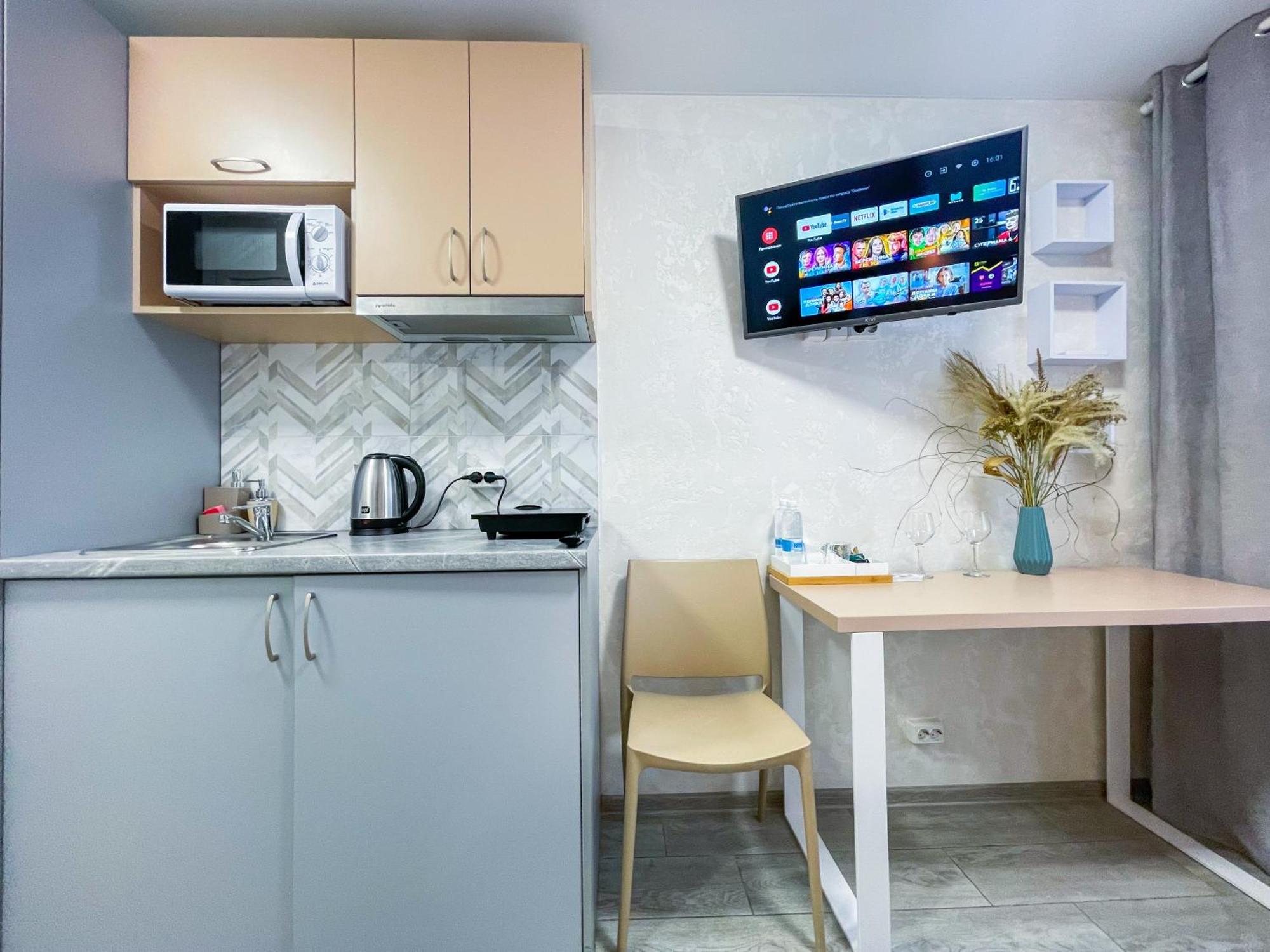 Myfreedom Apartments: Metro Klovska, Near Military Hospital Kyiv Exterior photo